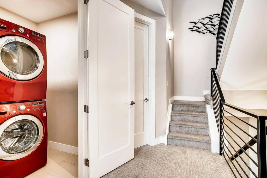 Luxurious, 3 Bdr Home-balcony, Rooftop And Parking Apartment *