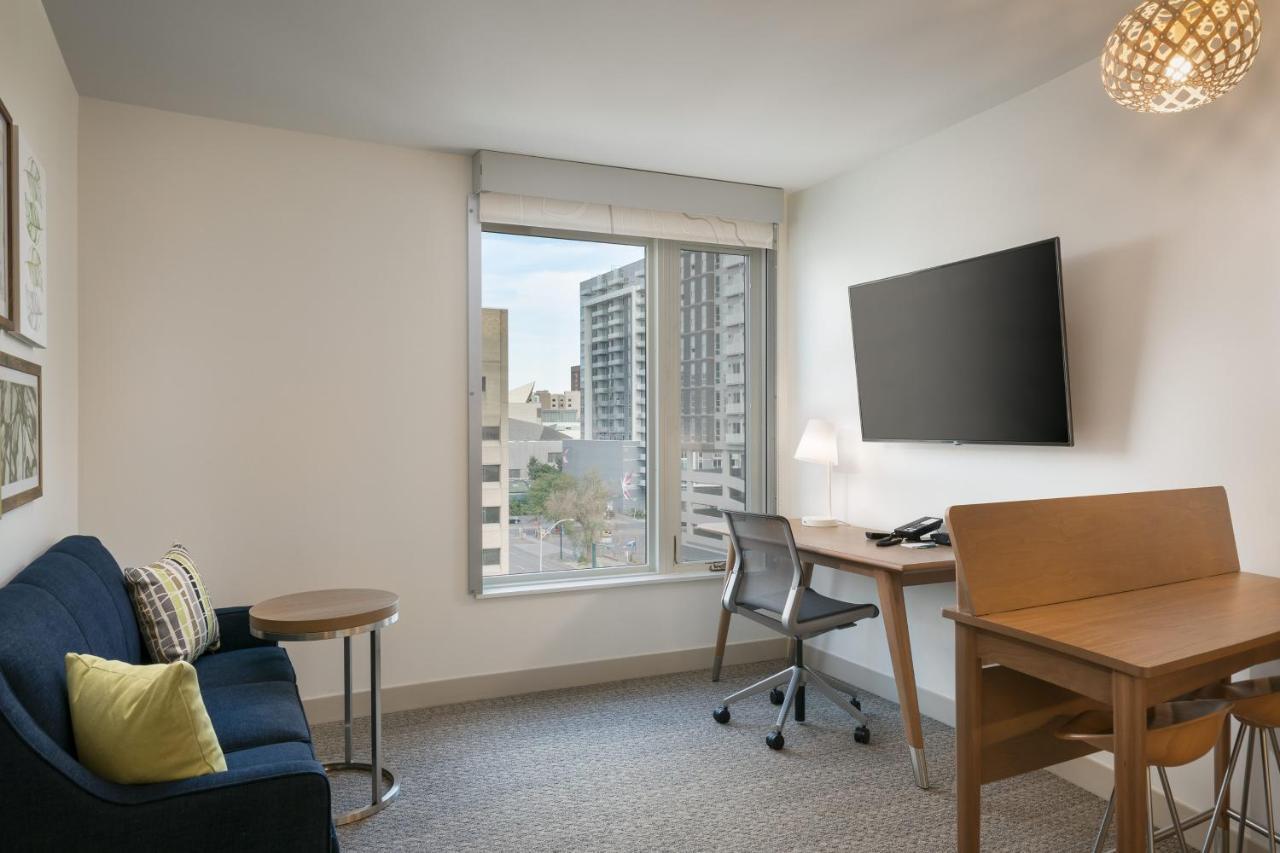 Element Downtown East Hotel 3*