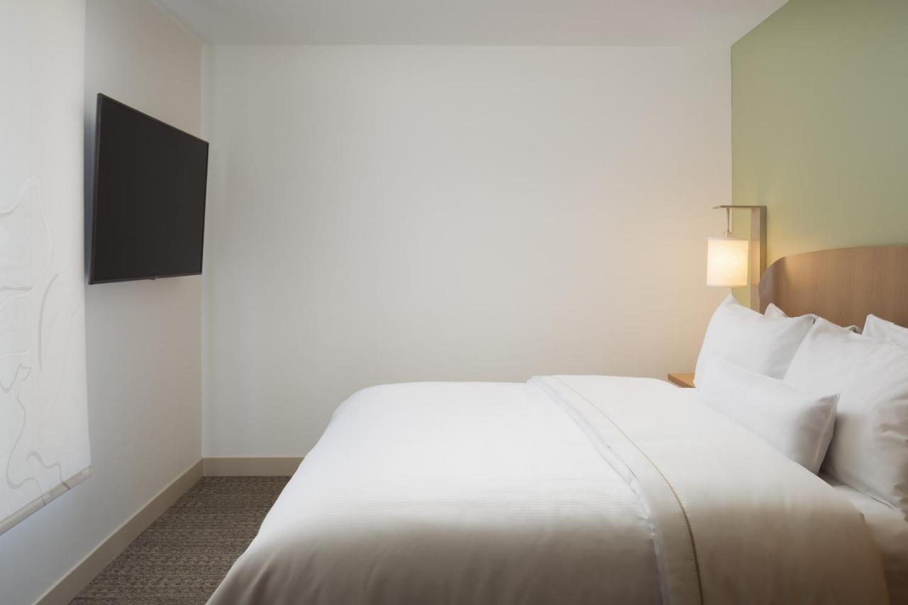 Element Downtown East Hotel Denver