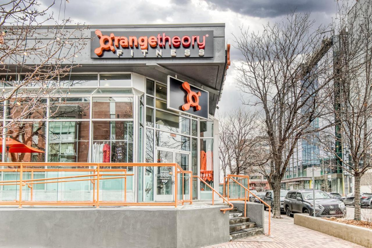 Cherry Creek W Wd Lounge Nr 2nd Ave Den-291 * Denver