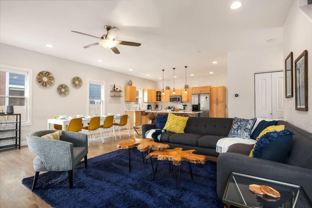 Trendy Upscale Highlands 4 Bedrooms Sleeps 10 *
