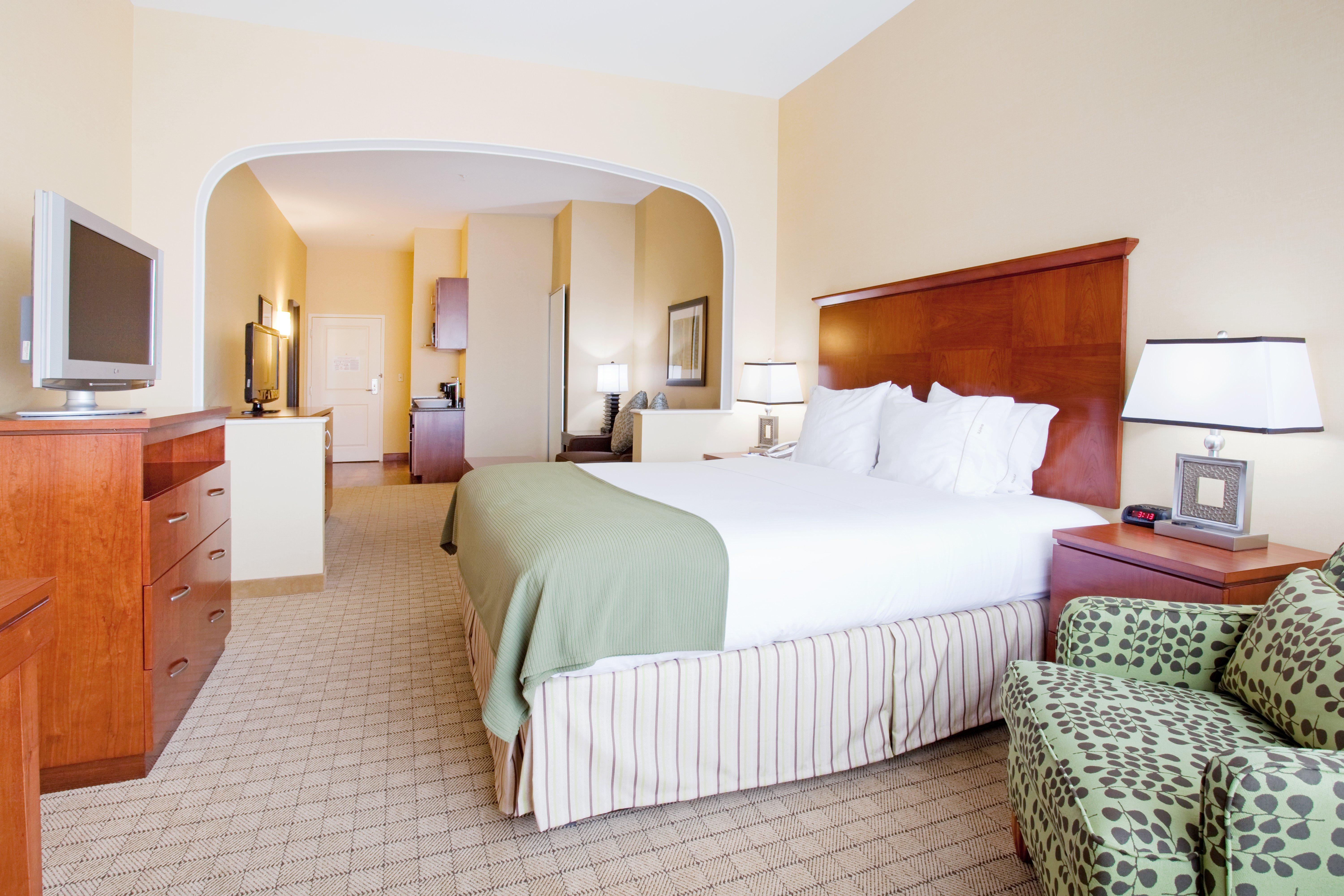 Holiday Express & Airport By Ihg 3*