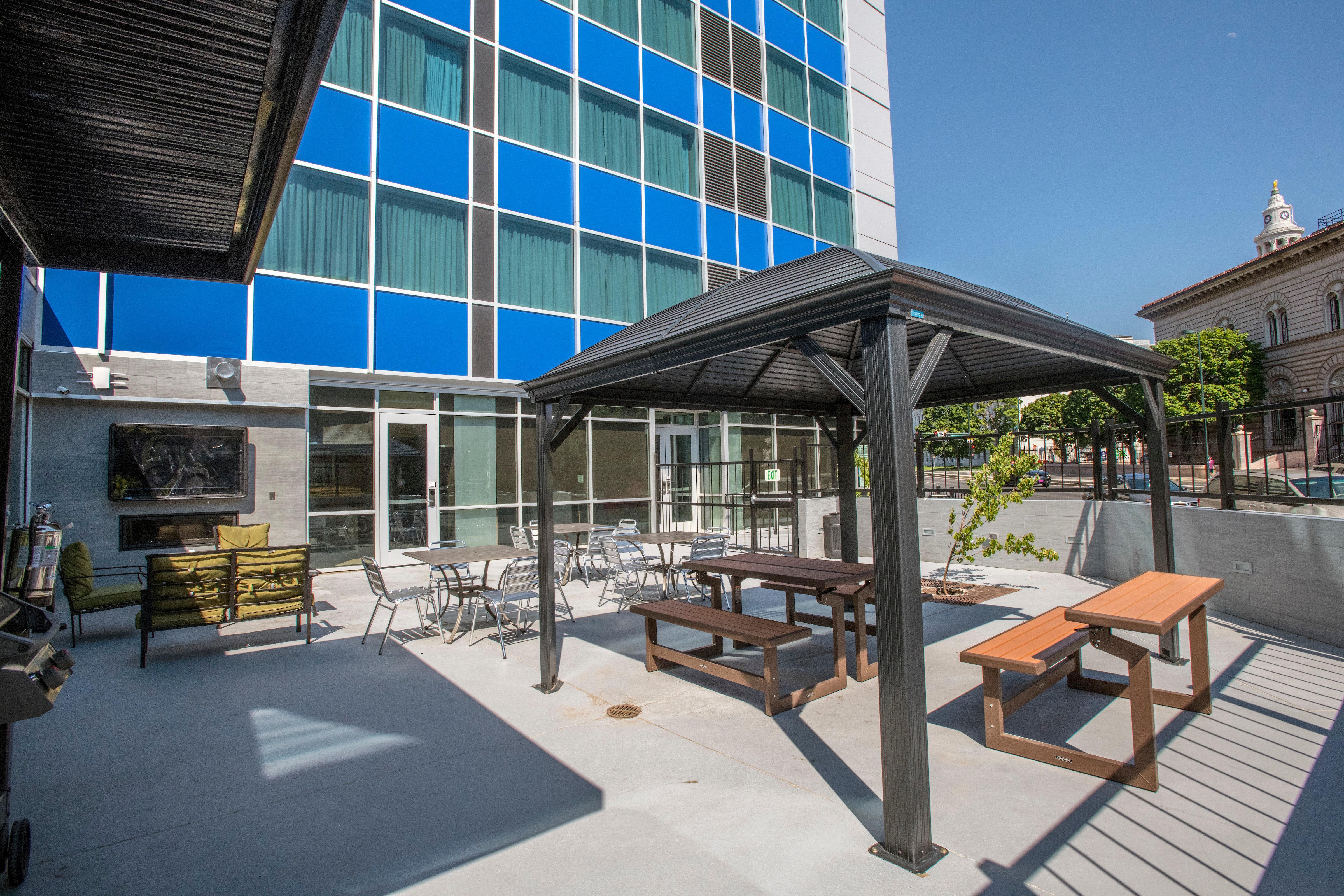 Staybridge Downtown By Ihg