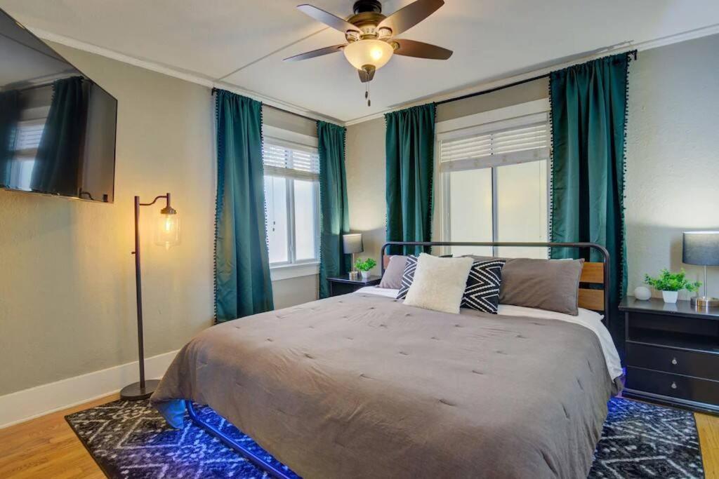 Lux Bach Retreat Prime Location 420ok Sleeps 20 Denver