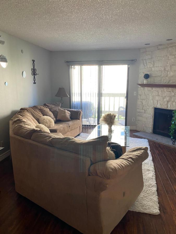 Cozy Woodside Apartment *