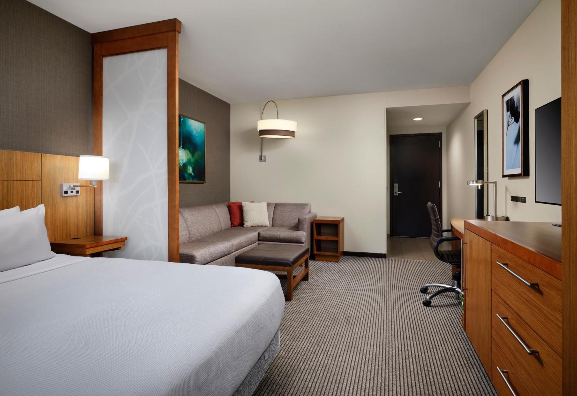 Hyatt Place Downtown Hotel