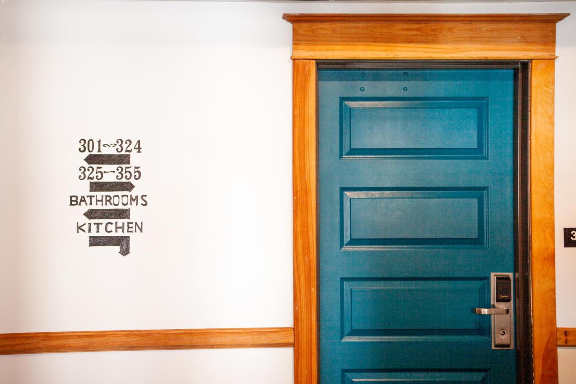 11Th Avenue Hostel *