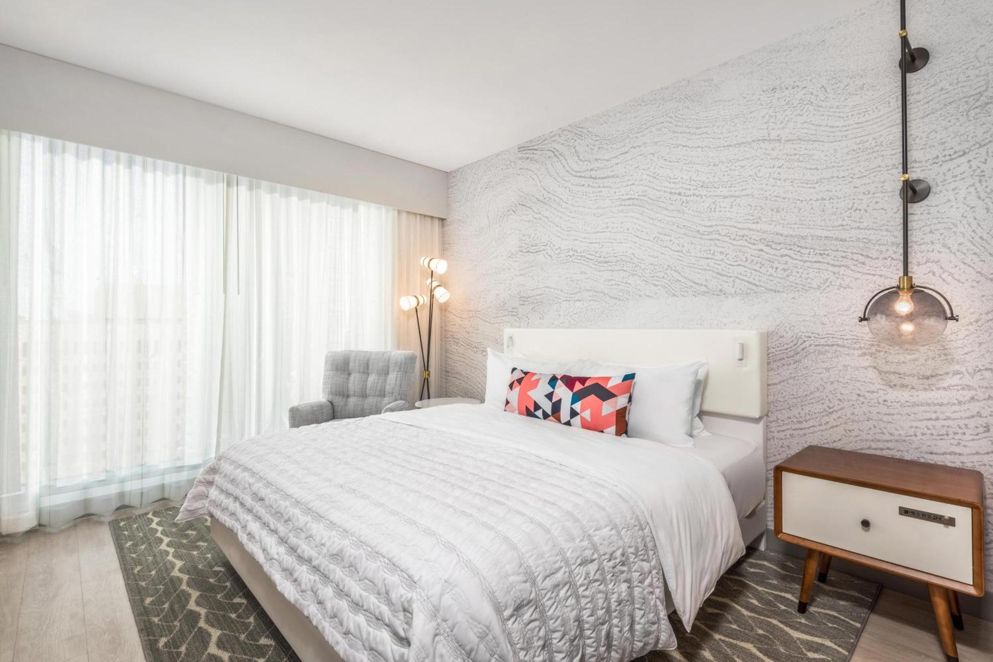Le Meridien Downtown Hotel 4*