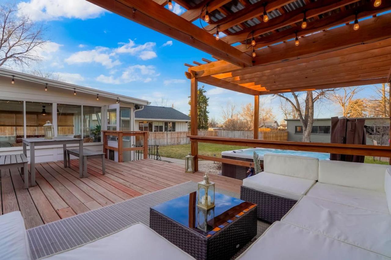 Experience In Hot Tub And Fire Pit 4 Miles To Dt Holiday home Denver