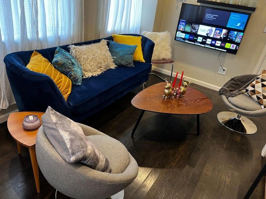 New! Private Cap Hill Carriage House * Denver