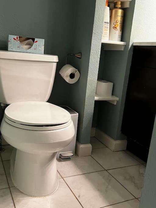 Holiday home New! Private Cap Hill Carriage House