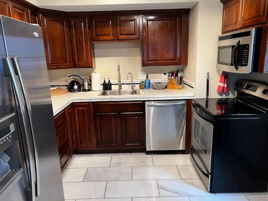 New! Private Cap Hill Carriage House Holiday home Denver