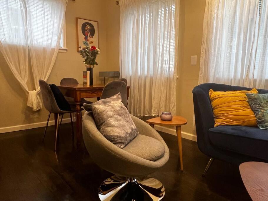 New! Private Cap Hill Carriage House Denver