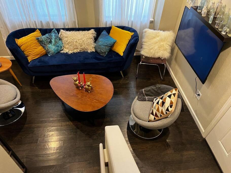 New! Private Cap Hill Carriage House Denver