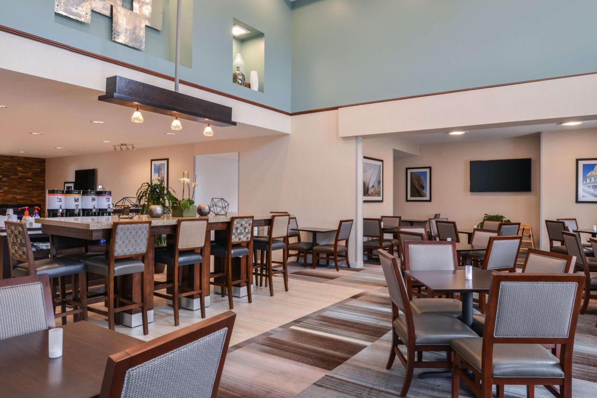 Hampton & Denver-speer Boulevard Hotel Denver