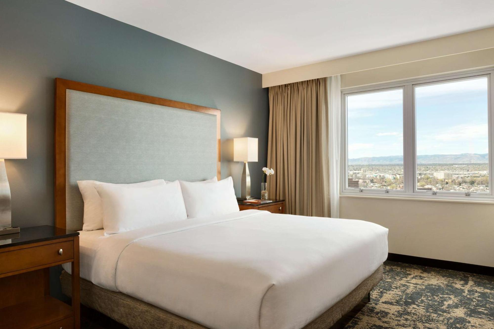Hotel Embassy By Hilton Downtown Convention Center Denver