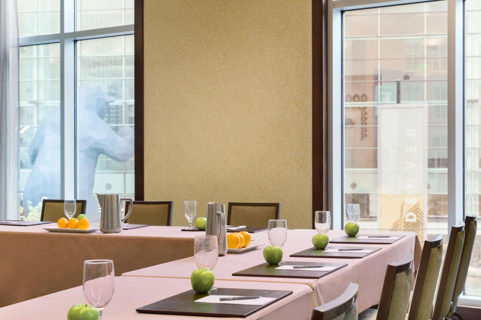 Embassy By Hilton Downtown Convention Center 4* Denver