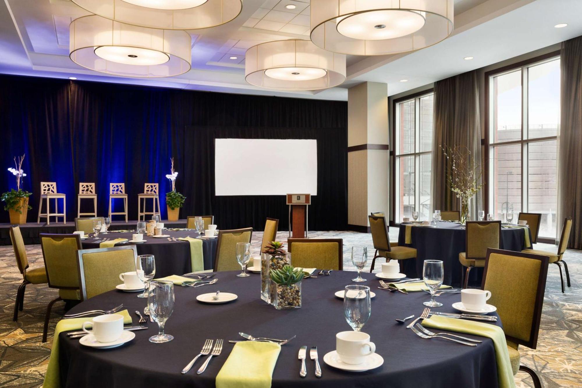 Embassy By Hilton Downtown Convention Center 4* Denver