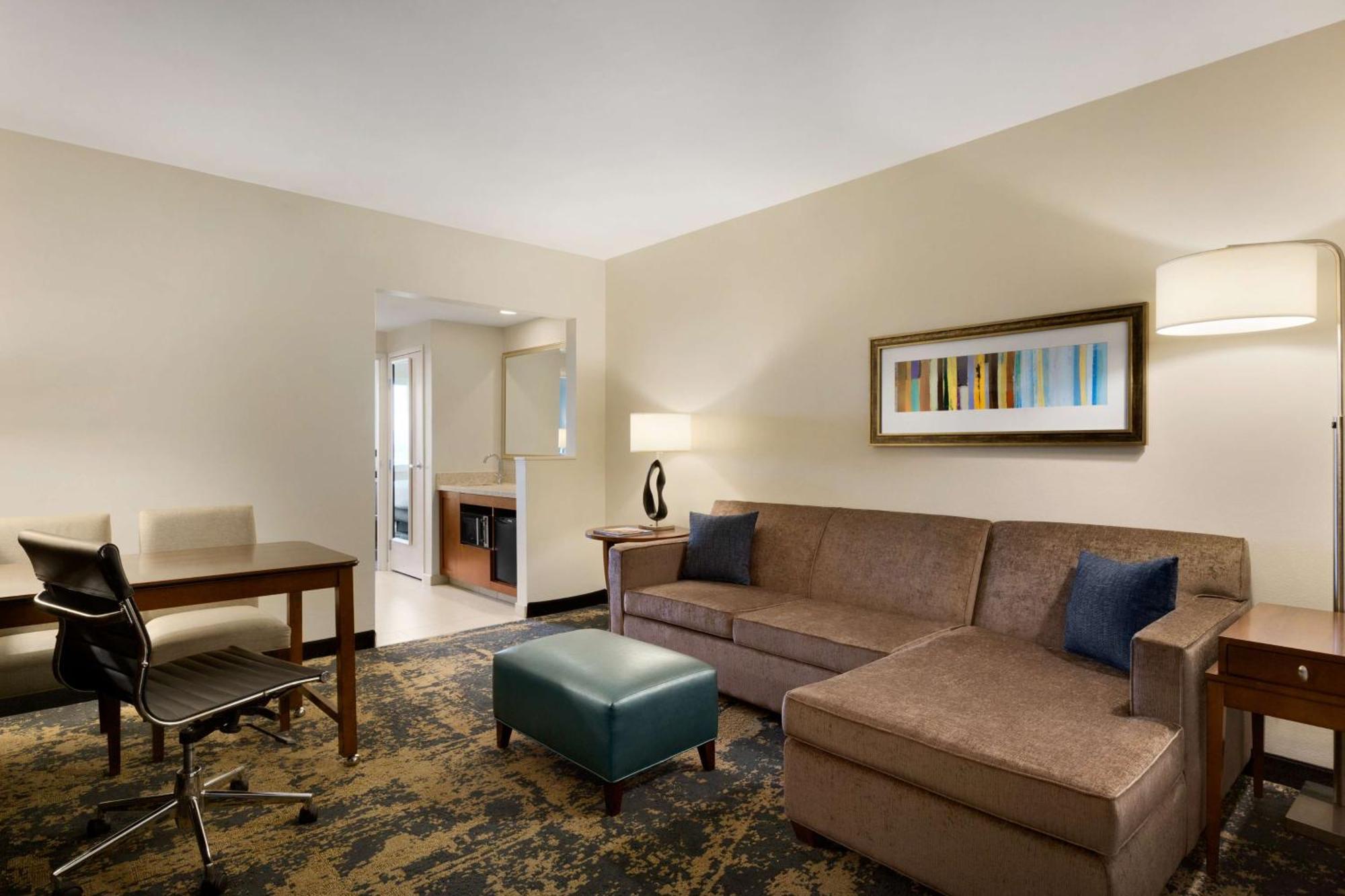 Embassy By Hilton Downtown Convention Center Hotel 4*