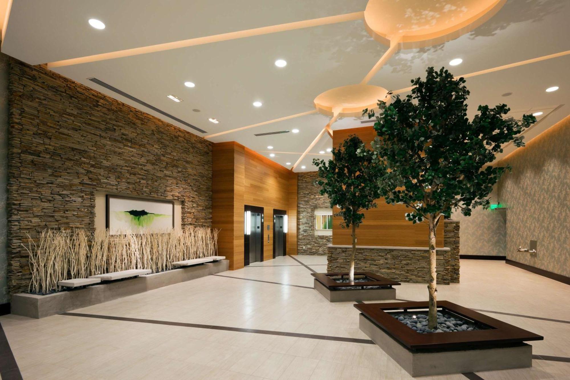 Hotel Embassy By Hilton Downtown Convention Center Denver