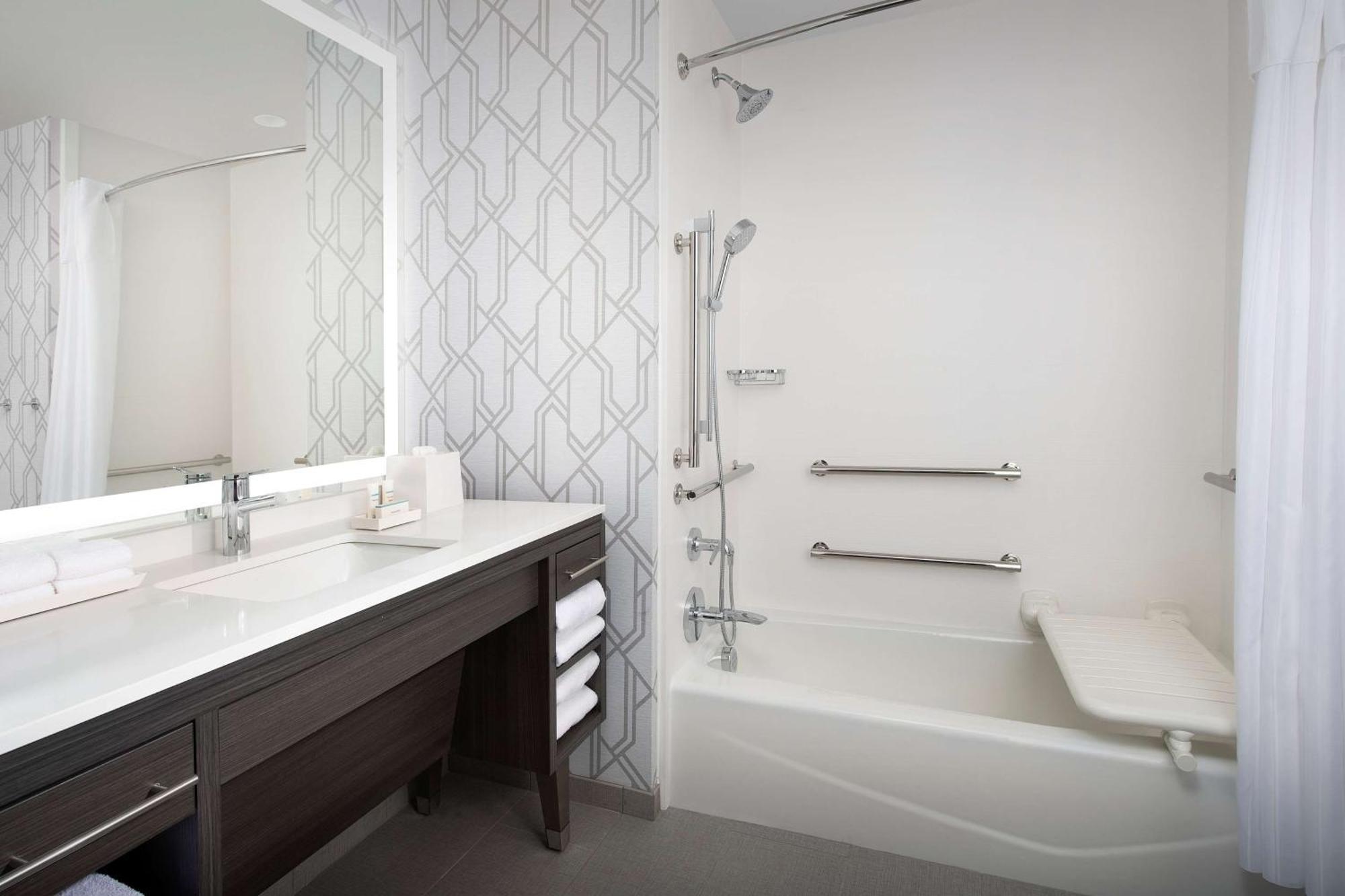 Home2 By Hilton Park Hotel 3*