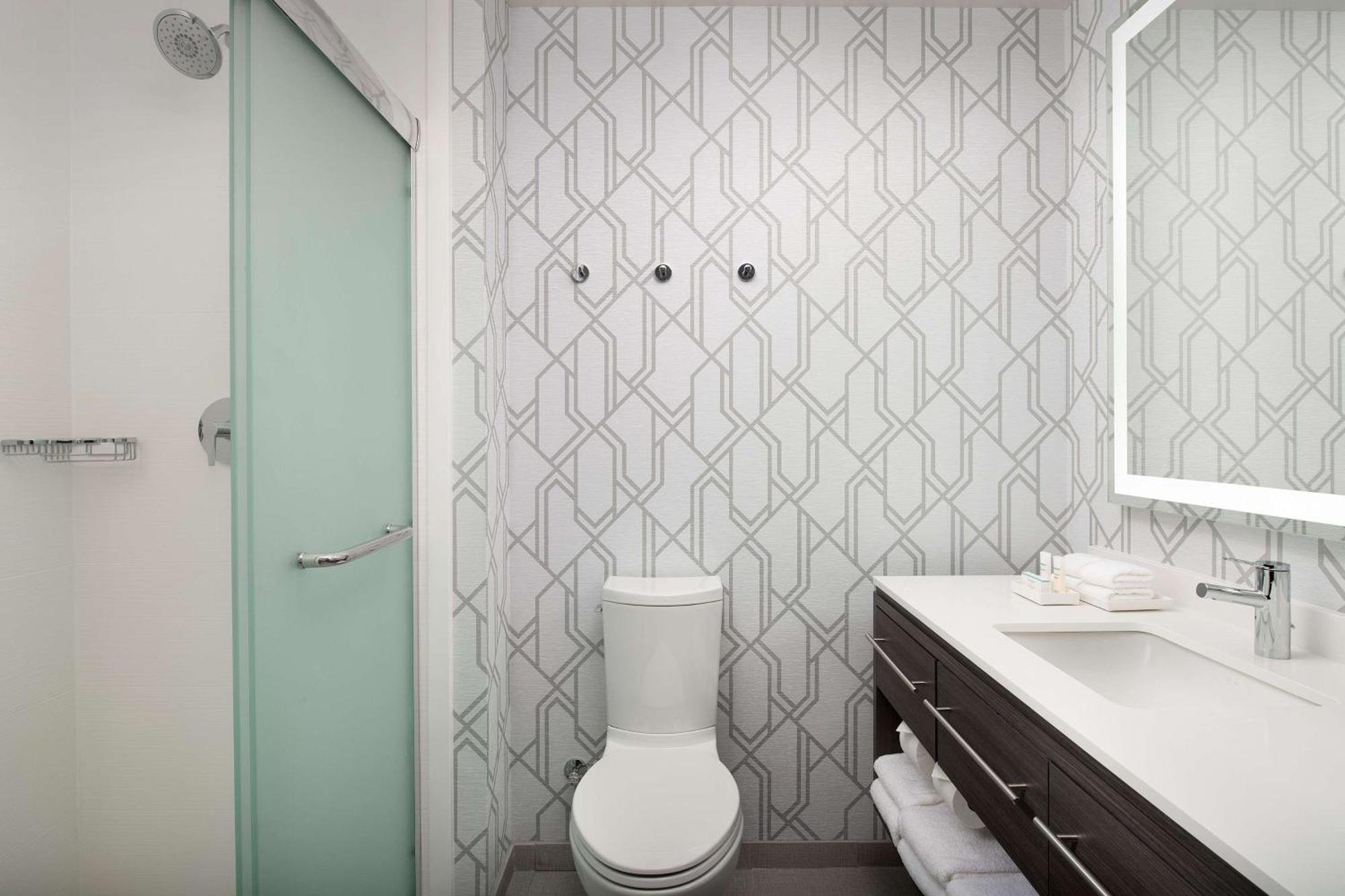 Home2 By Hilton Park Hotel 3*