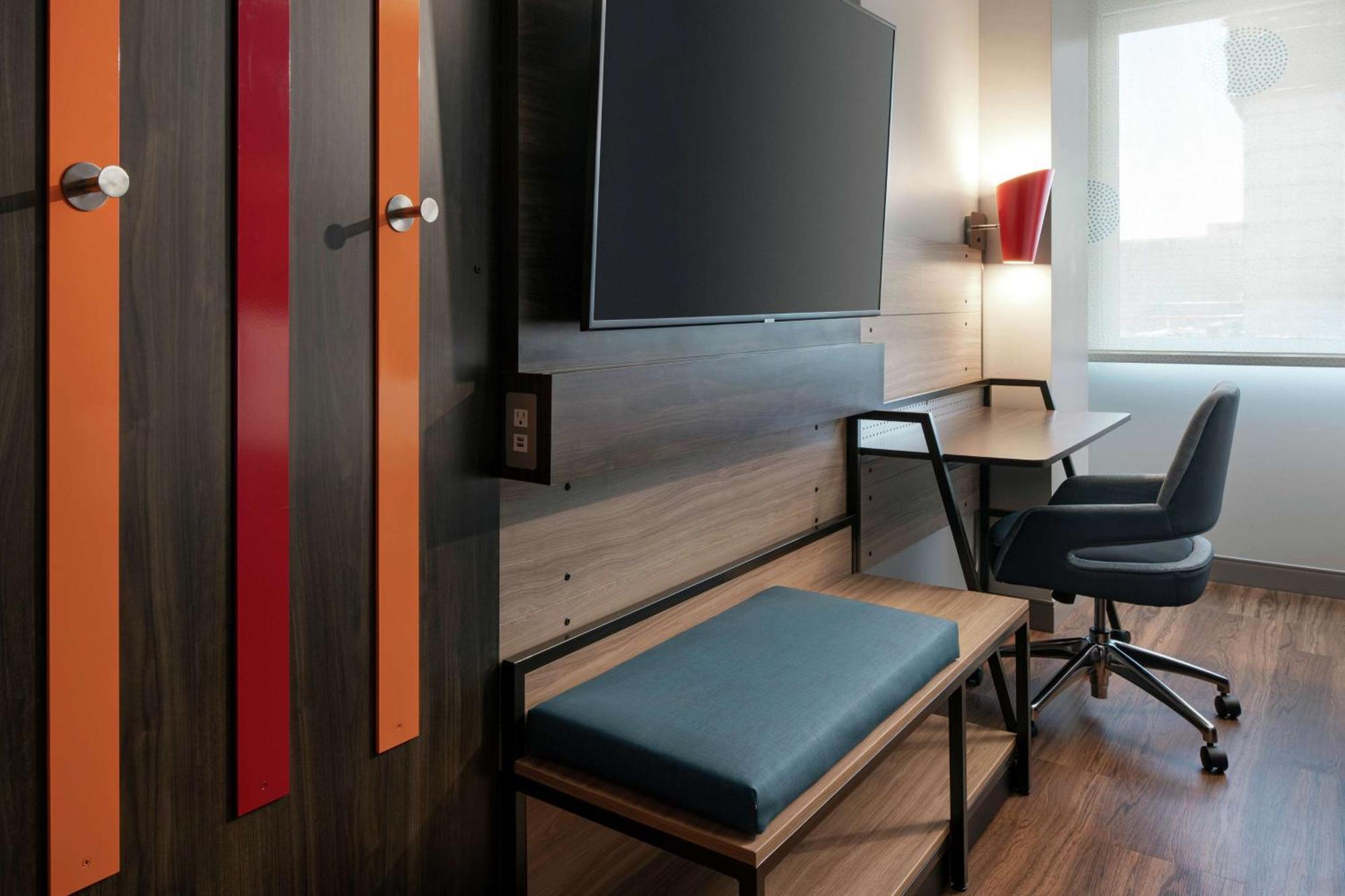 Hotel Tru By Hilton Downtown Convention Center 3*