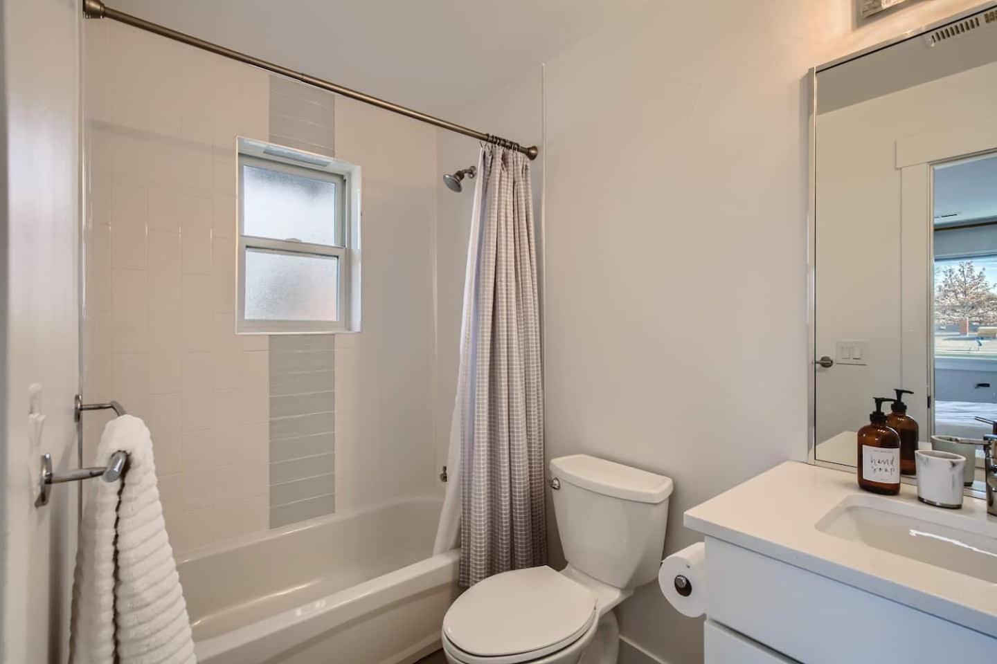 Holiday home Luxury Highland I Sleeps 10 I 5-star Area *