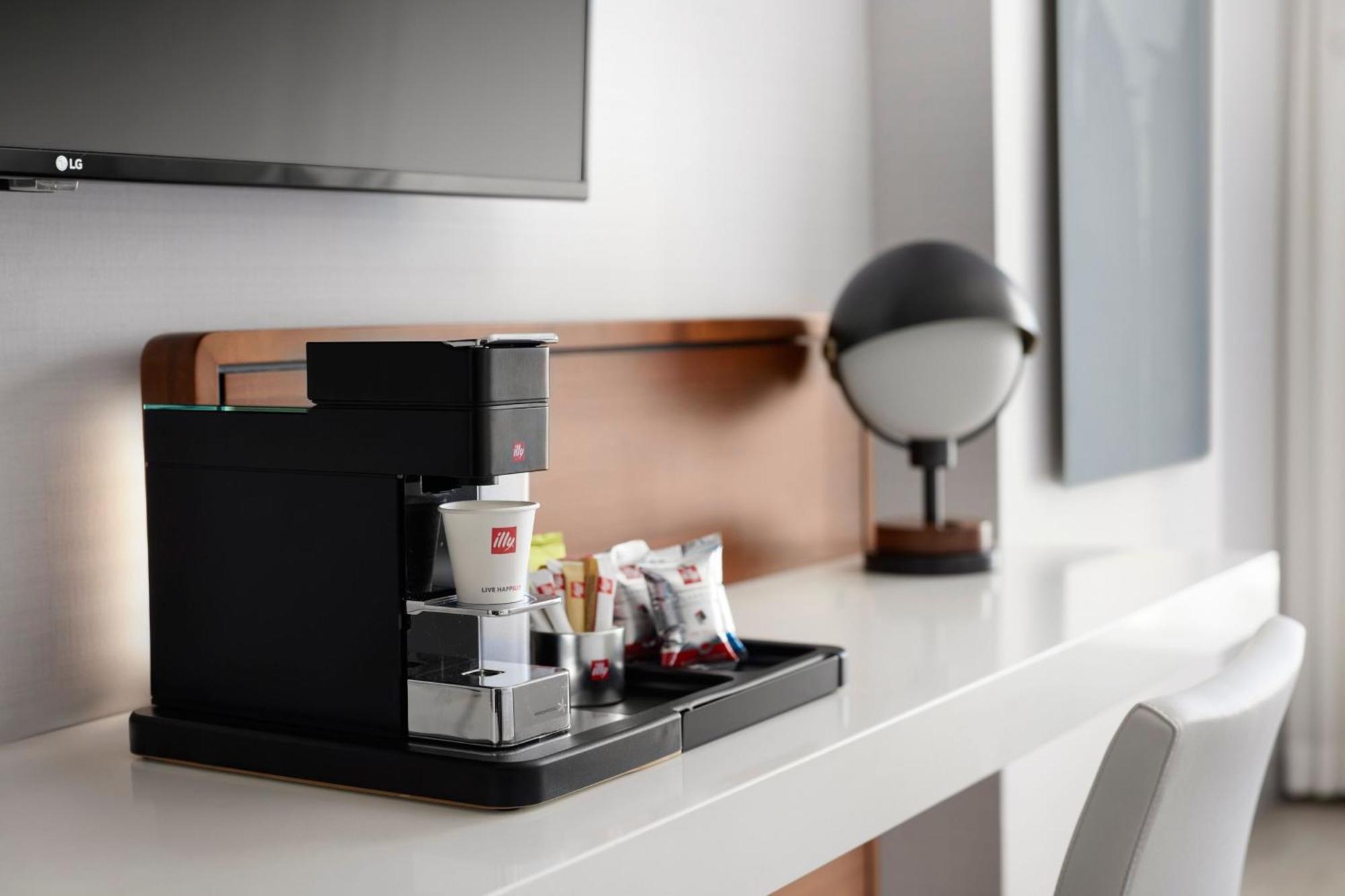 Le Meridien Downtown Hotel 4*
