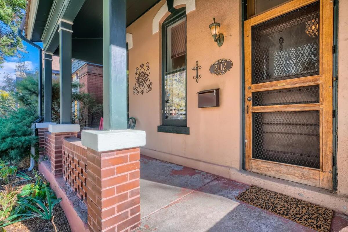 Woods Manor Walk To Downtown Built In 1887 Holiday home *