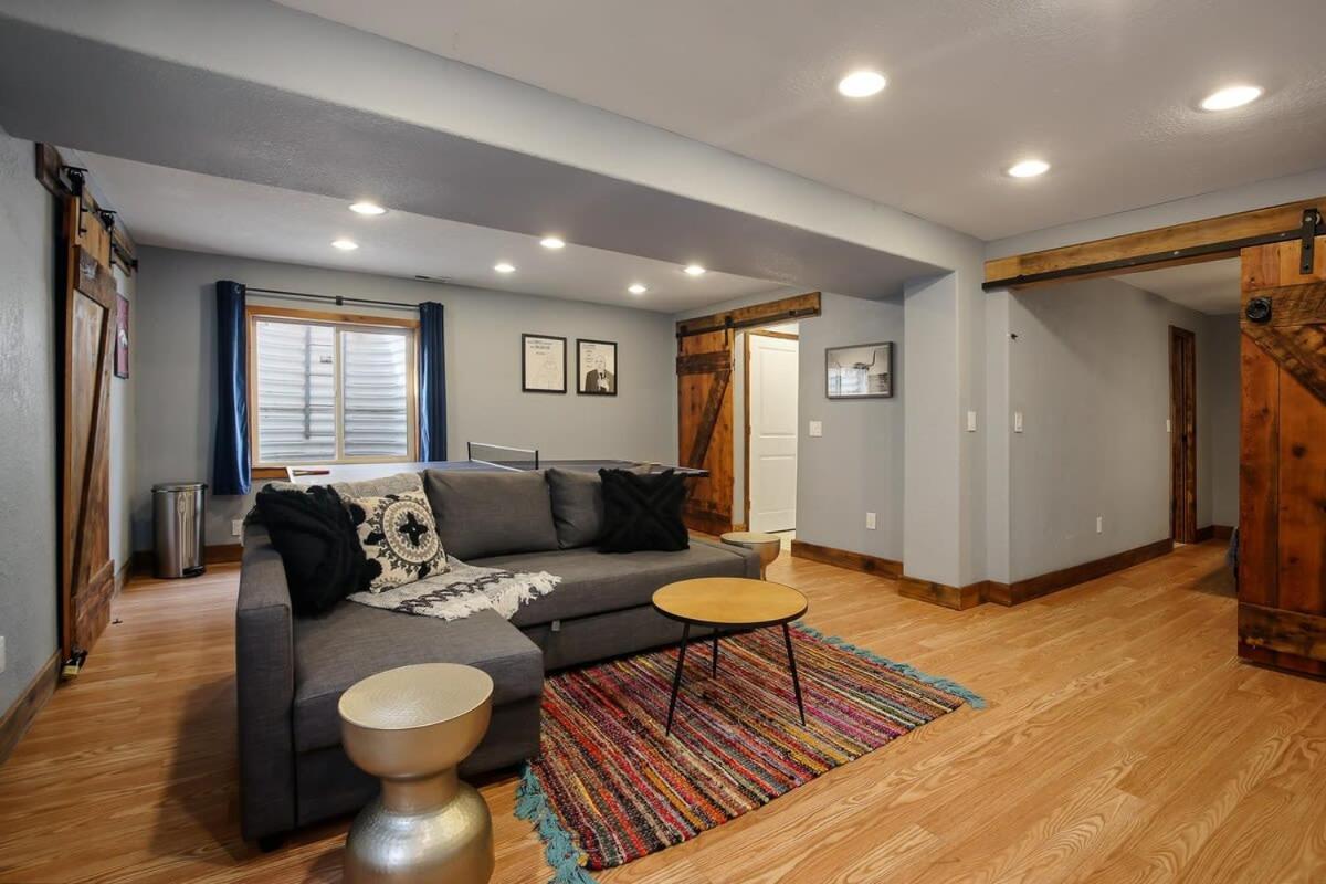 Trendy Upscale Highlands 4 Bedrooms Sleeps 10 *