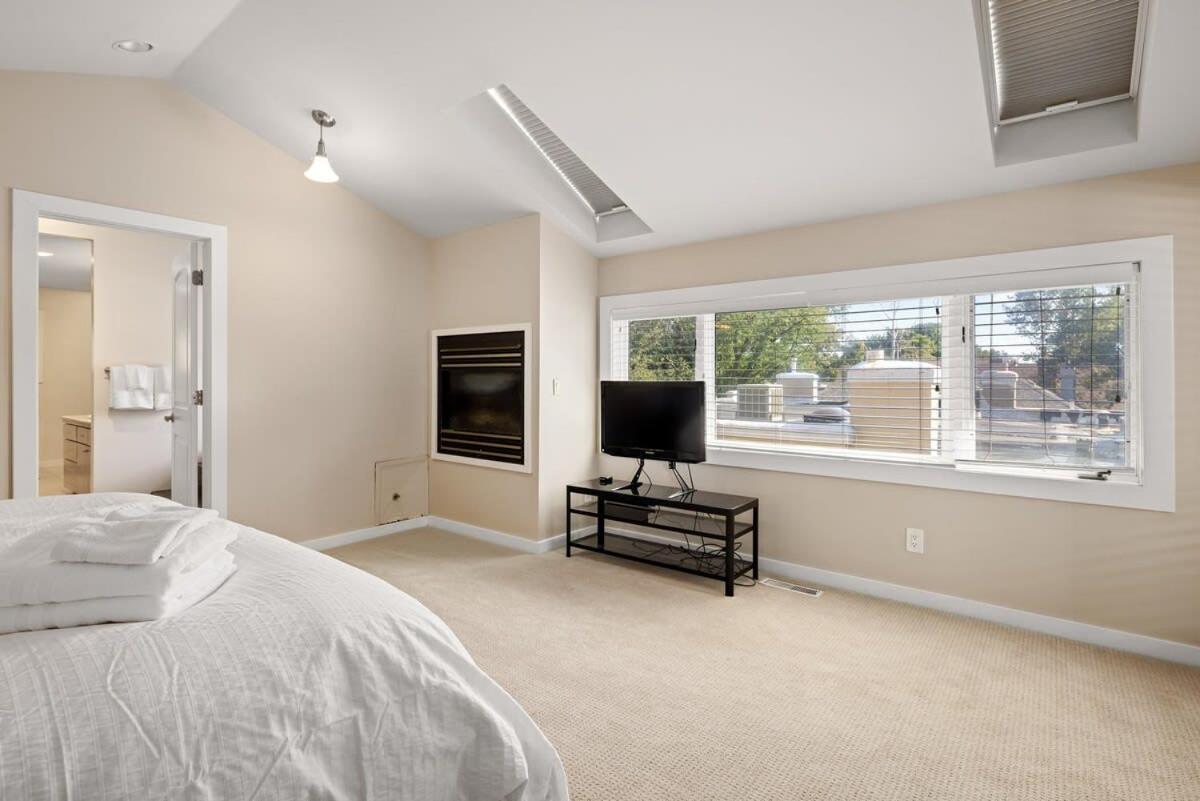 3br Near Cheesman Park 30 Day Holiday home *