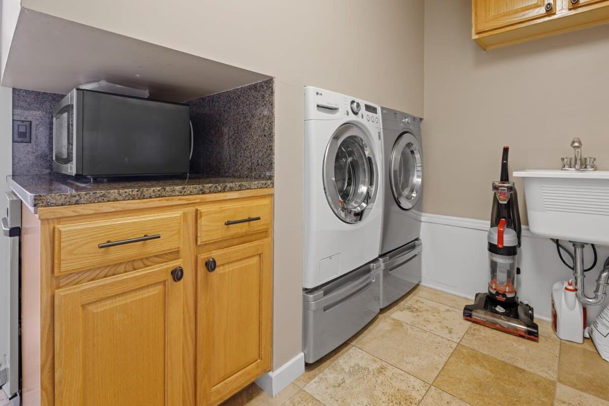 Holiday home 3br Near Cheesman Park 30 Day *