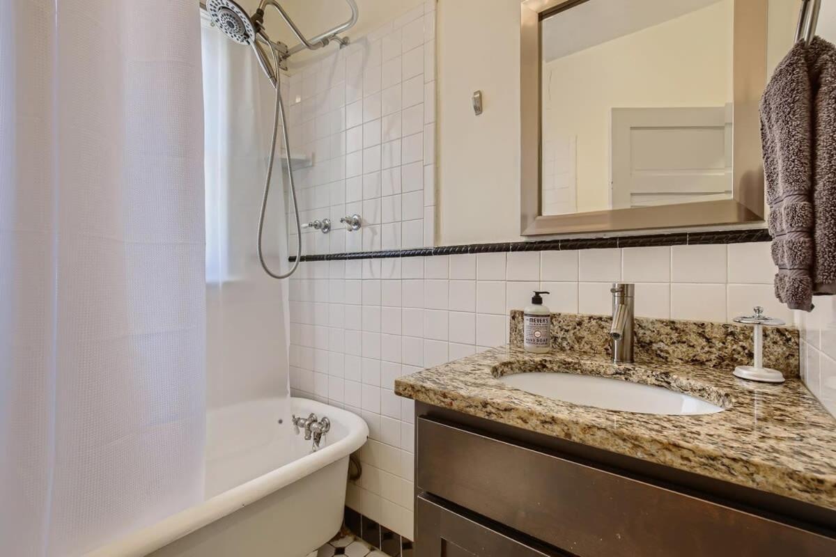 Redbrick 2bdrm Wash Park Yard & Gym *