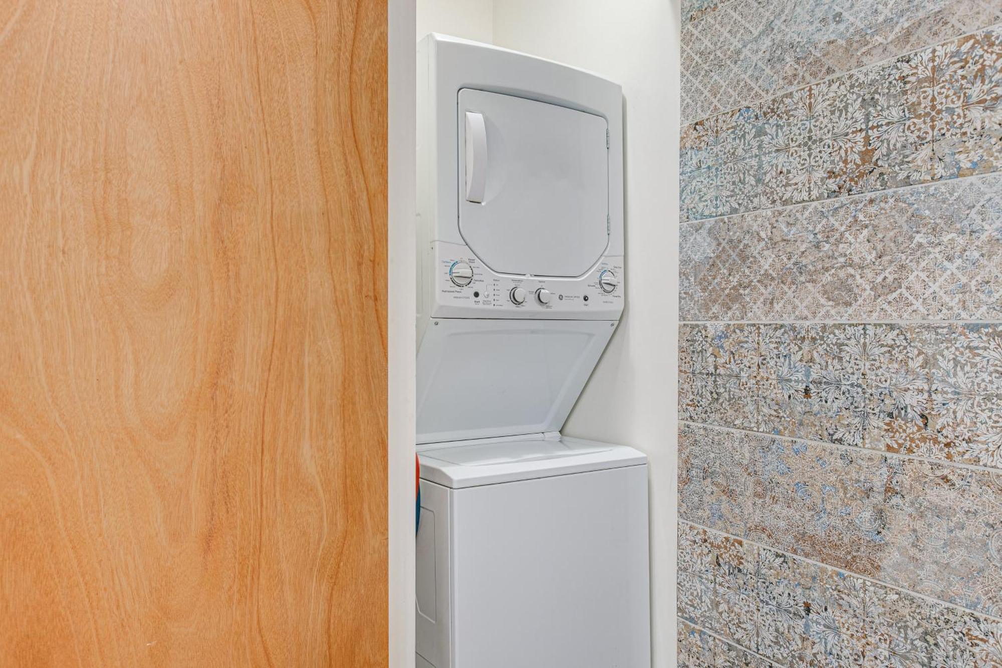 Apartment Tiny House Walk To Cafes, Bars, Eateries! Denver
