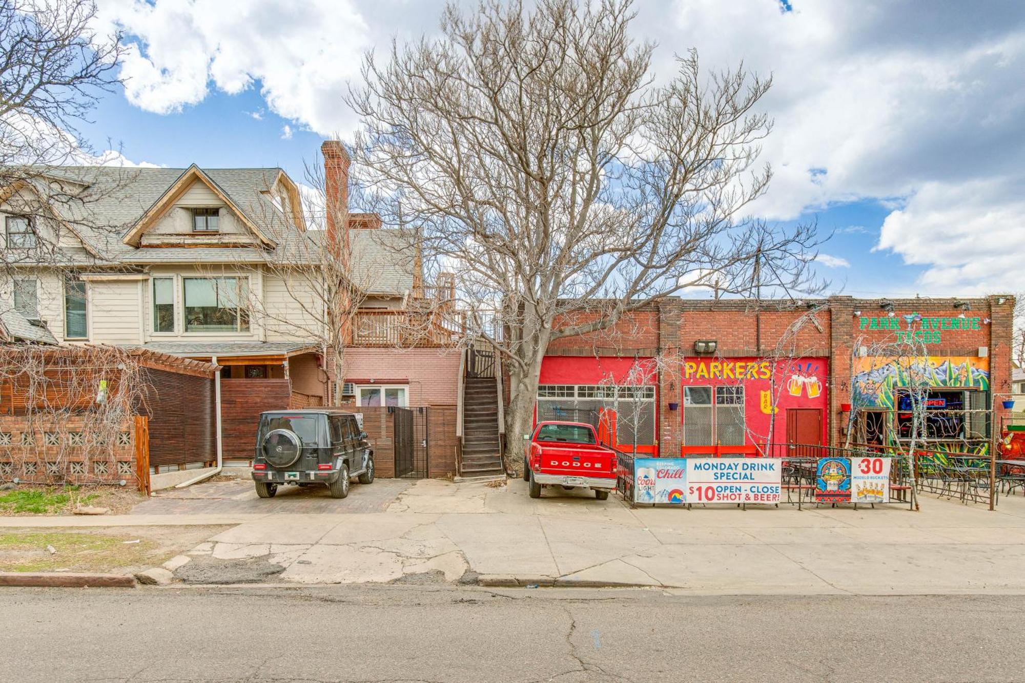 Apartment Tiny House Walk To Cafes, Bars, Eateries! *