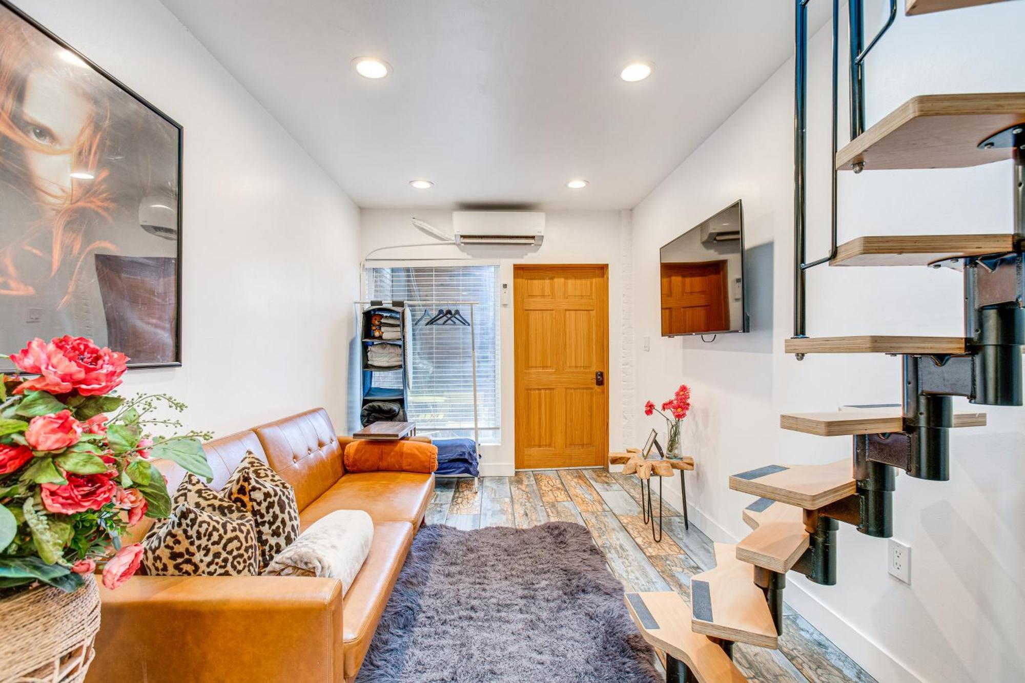 Apartment Tiny House Walk To Cafes, Bars, Eateries! Denver