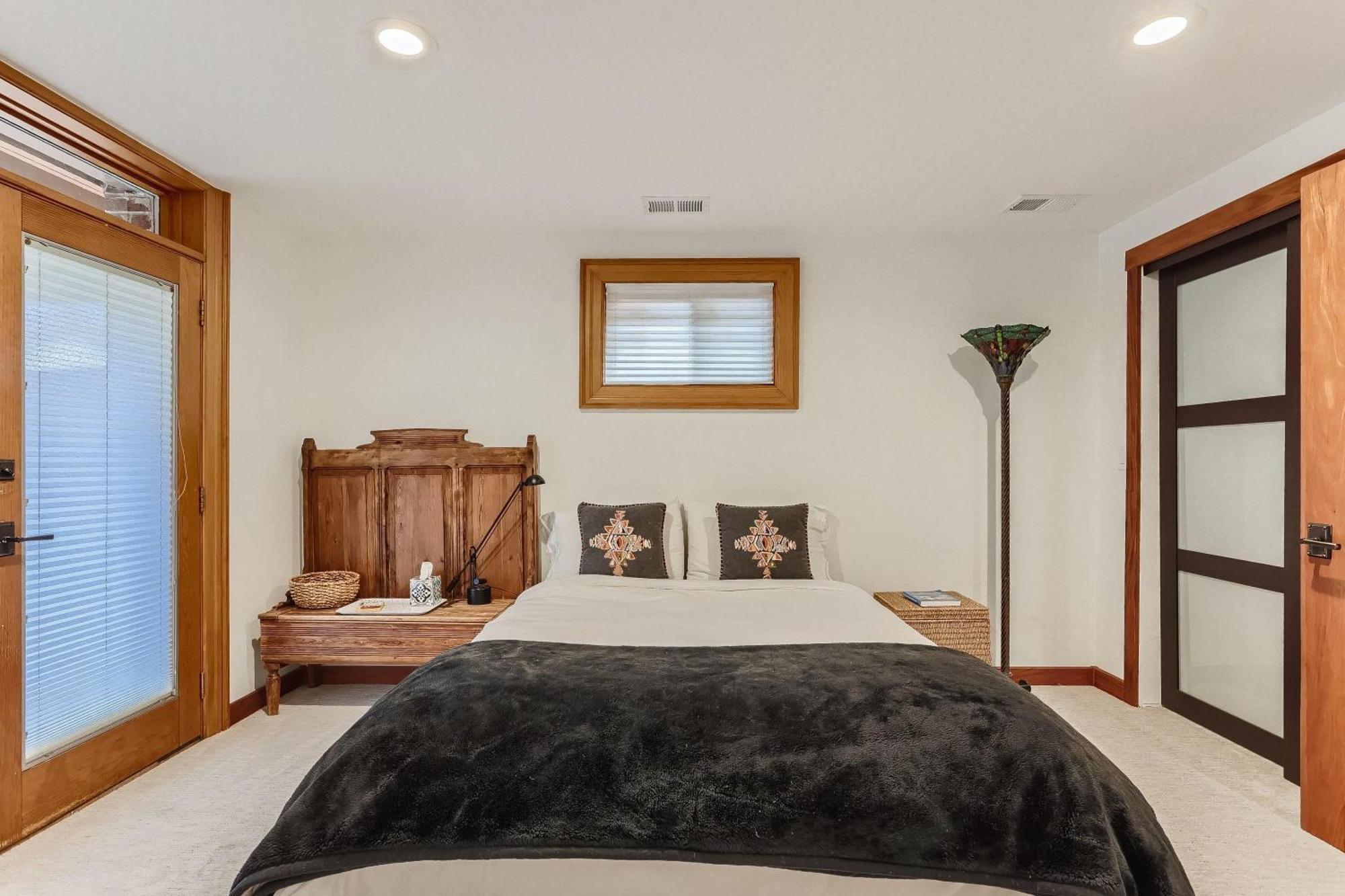 343 S Gilpin St Denver