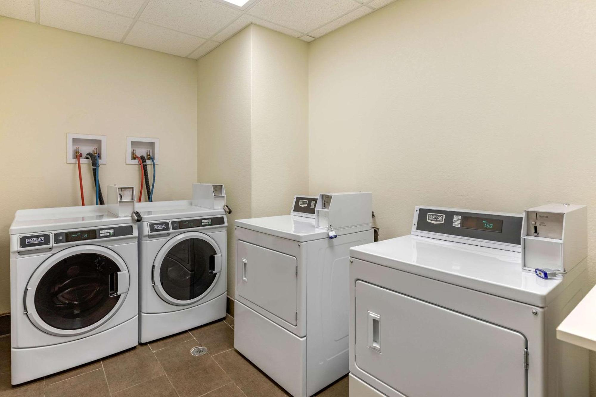 Hotel Comfort Near Downtown Denver