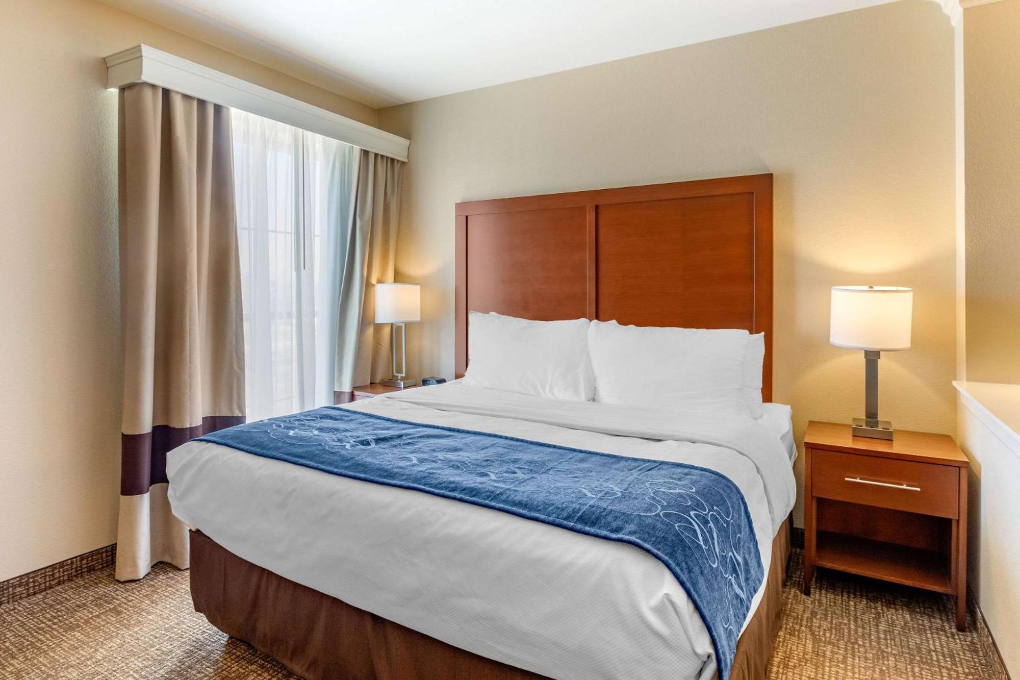 Comfort Near Downtown Hotel