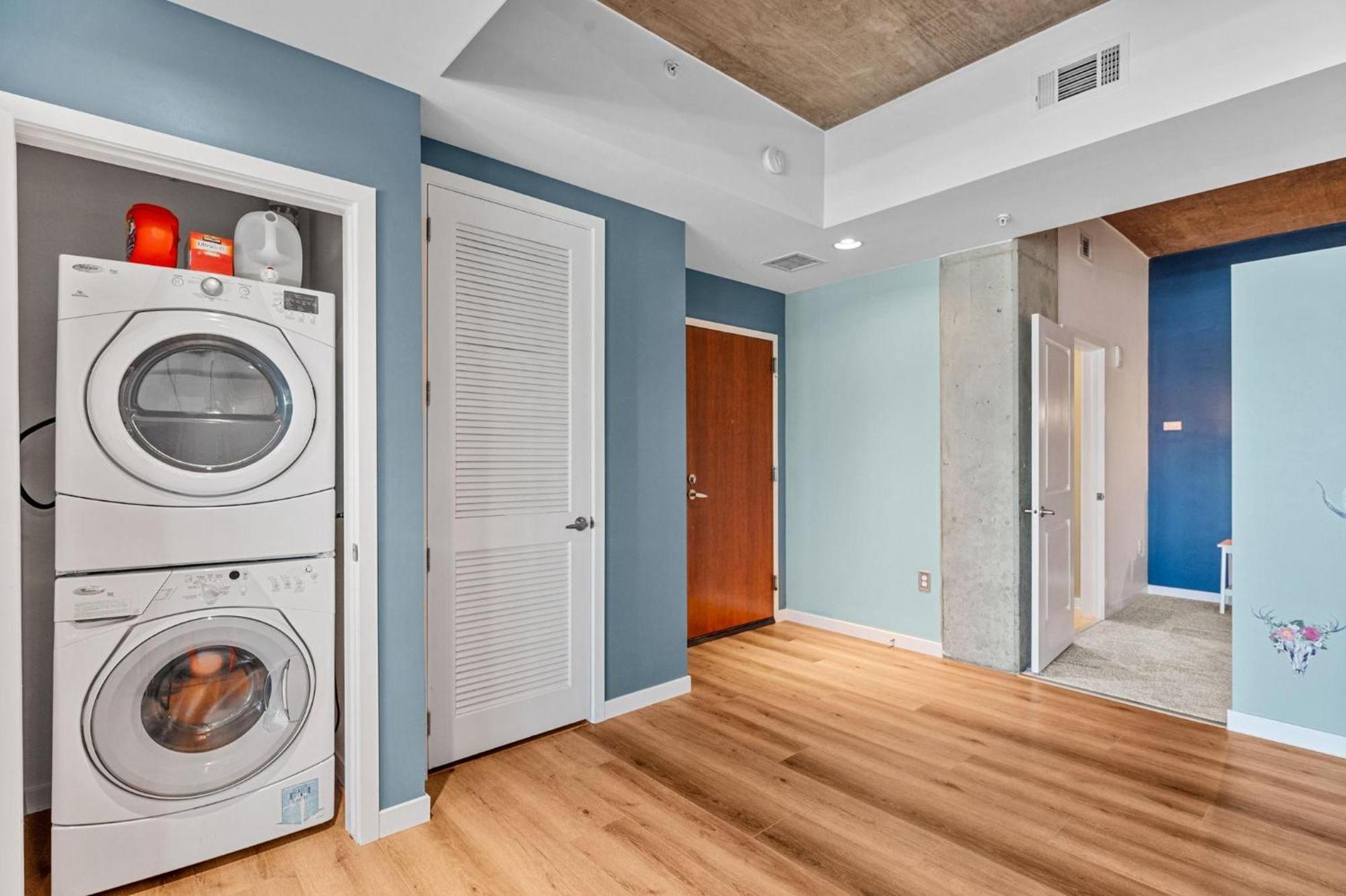 1700 Bassett, Unit 818 Denver