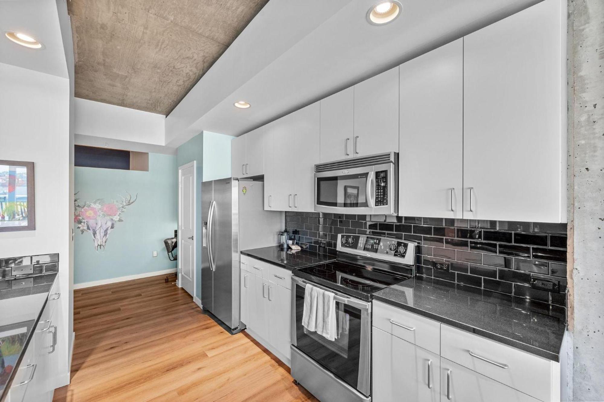 1700 Bassett, Unit 818 * Denver