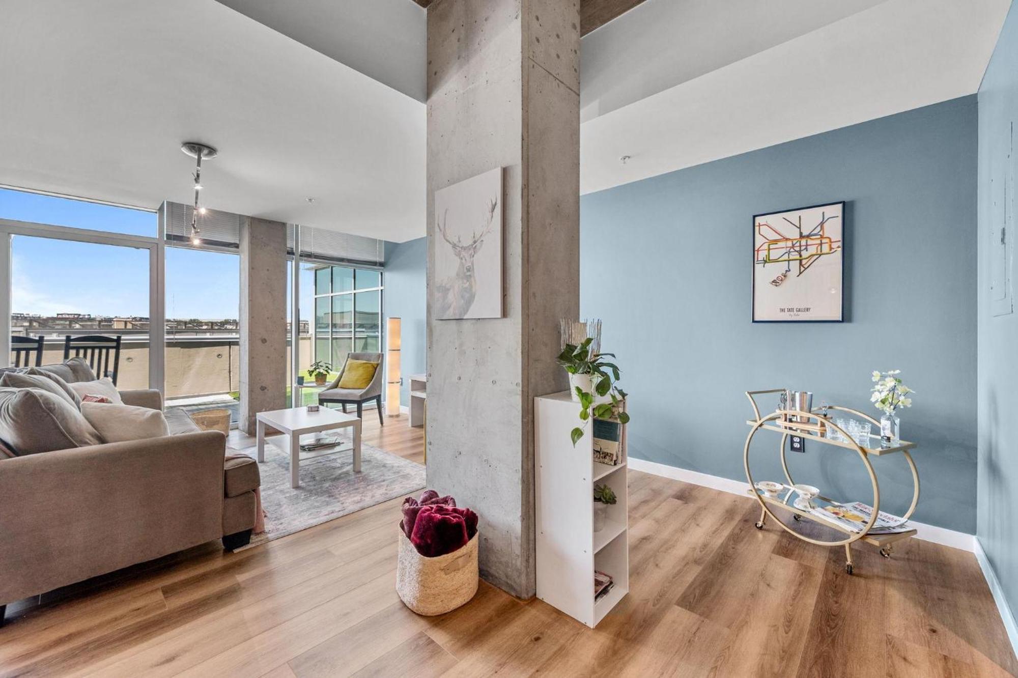 1700 Bassett, Unit 818 * Denver