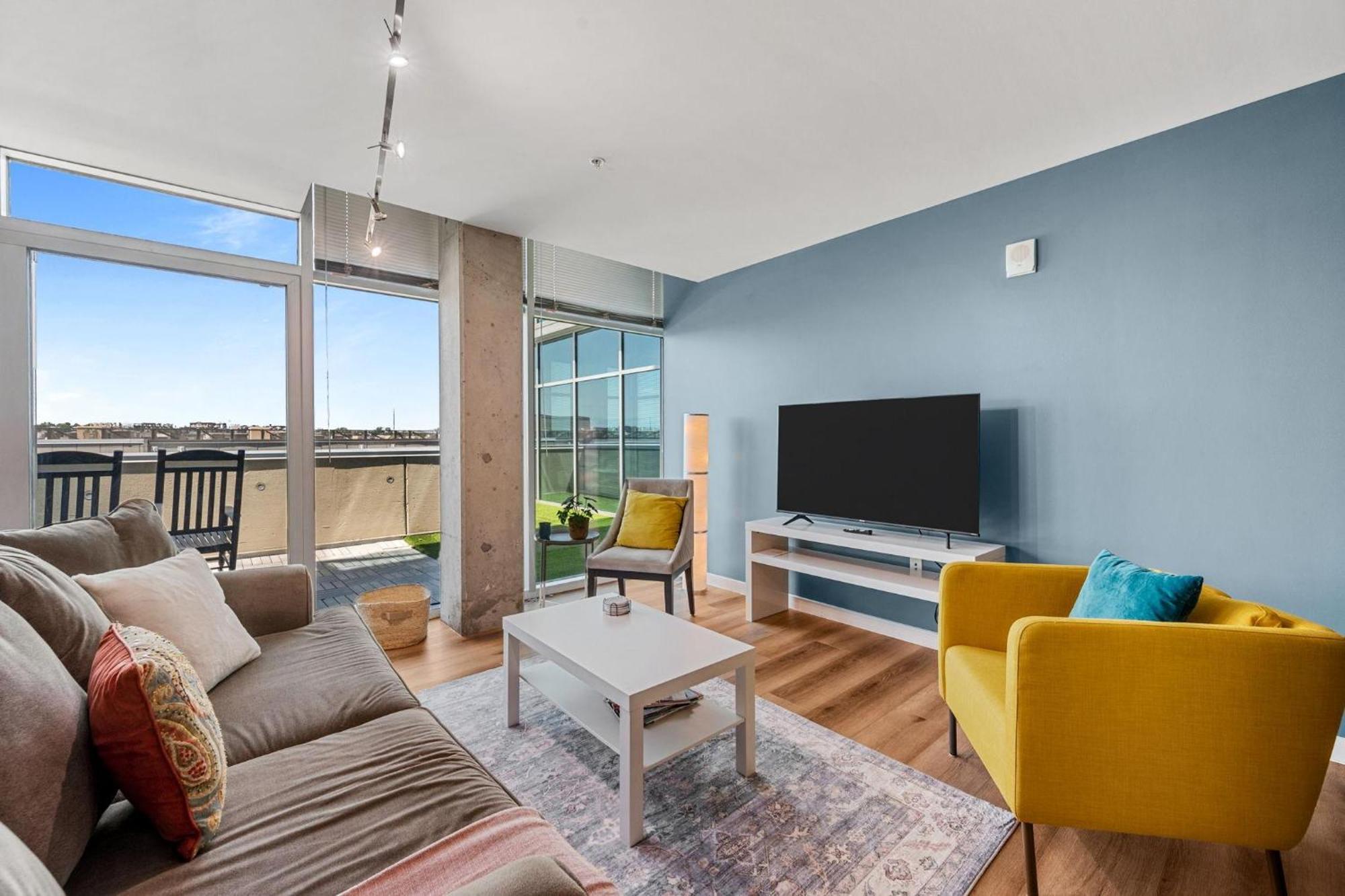 1700 Bassett, Unit 818 Denver