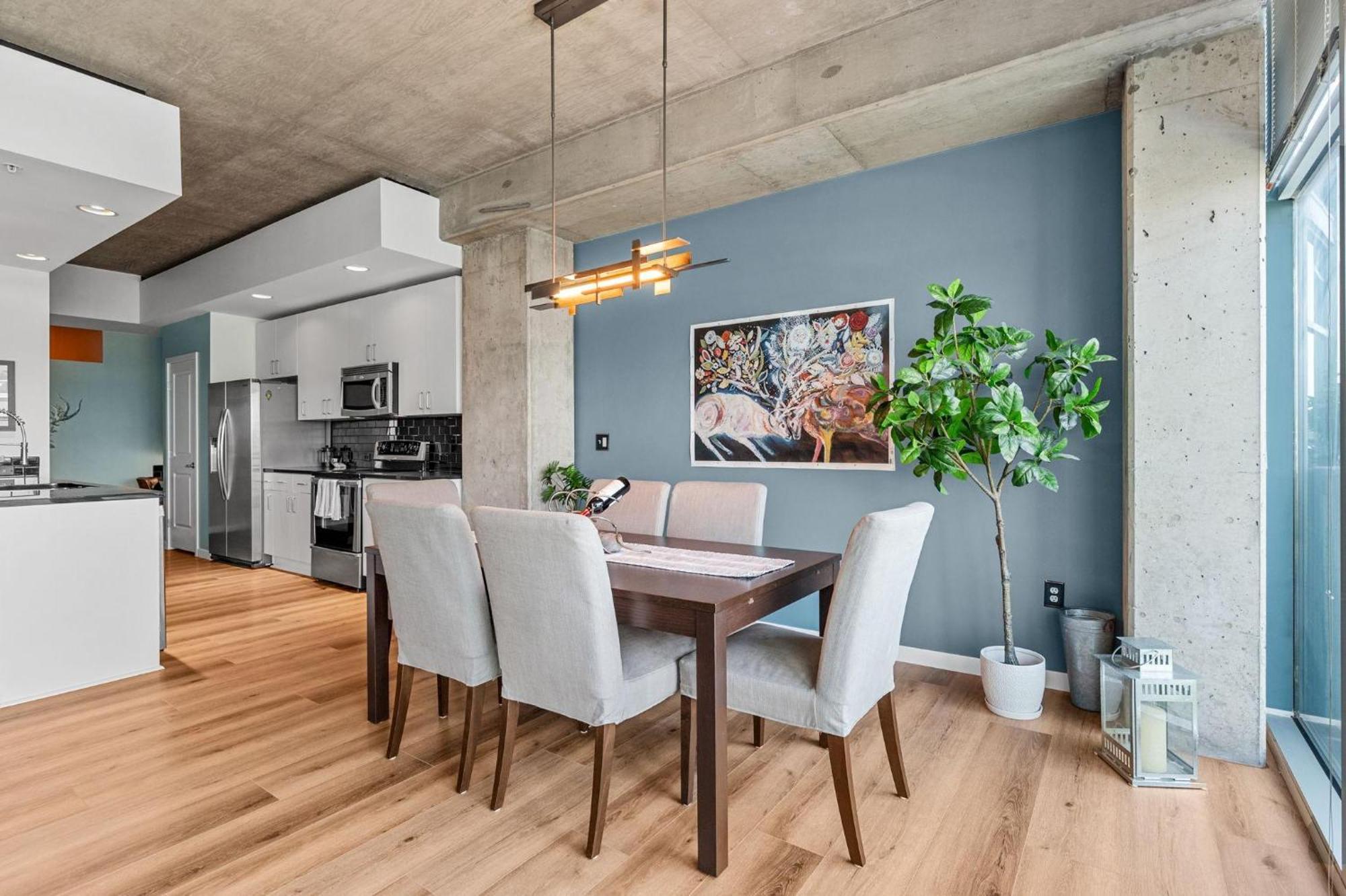 1700 Bassett, Unit 818 Denver