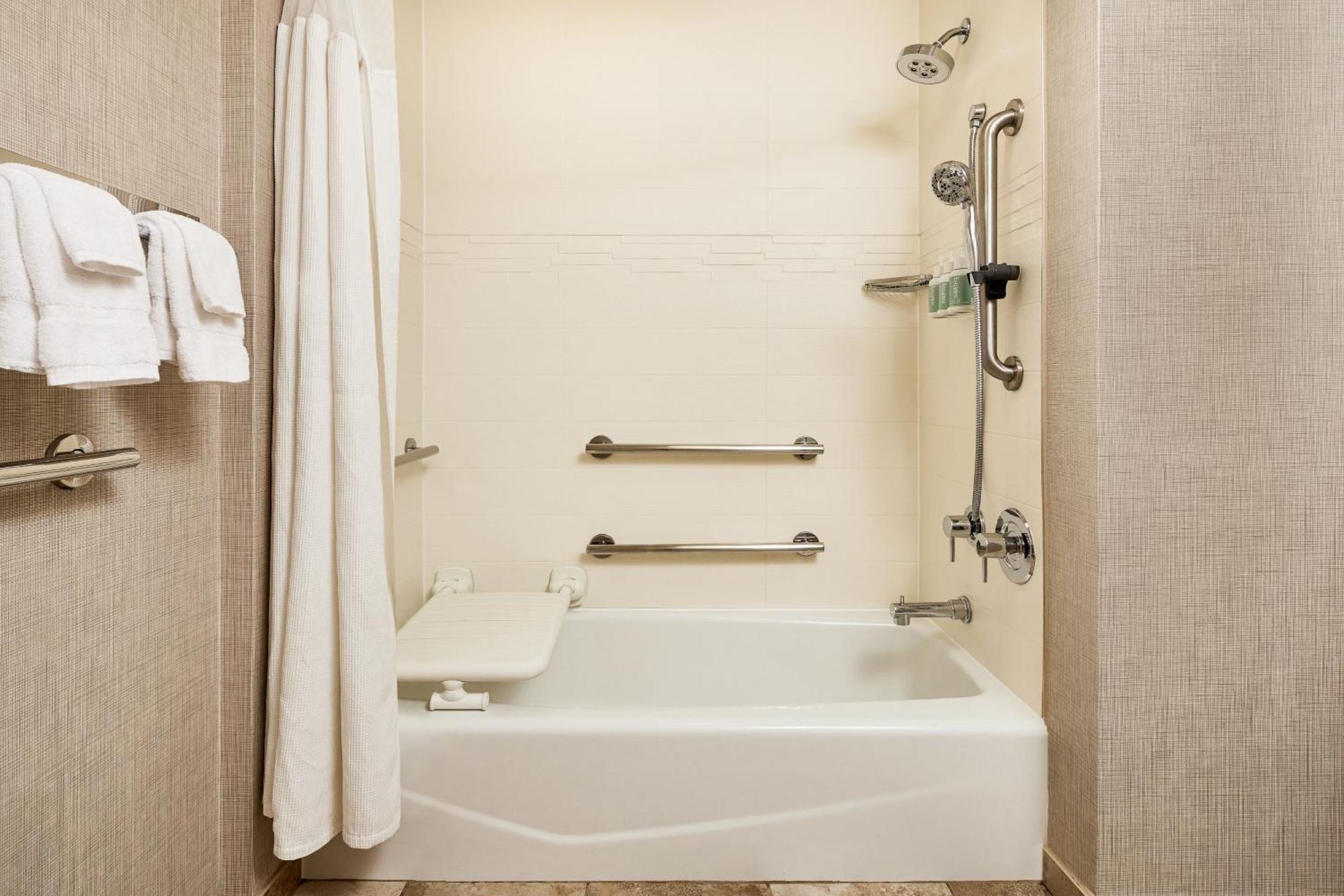 City Center 3*
