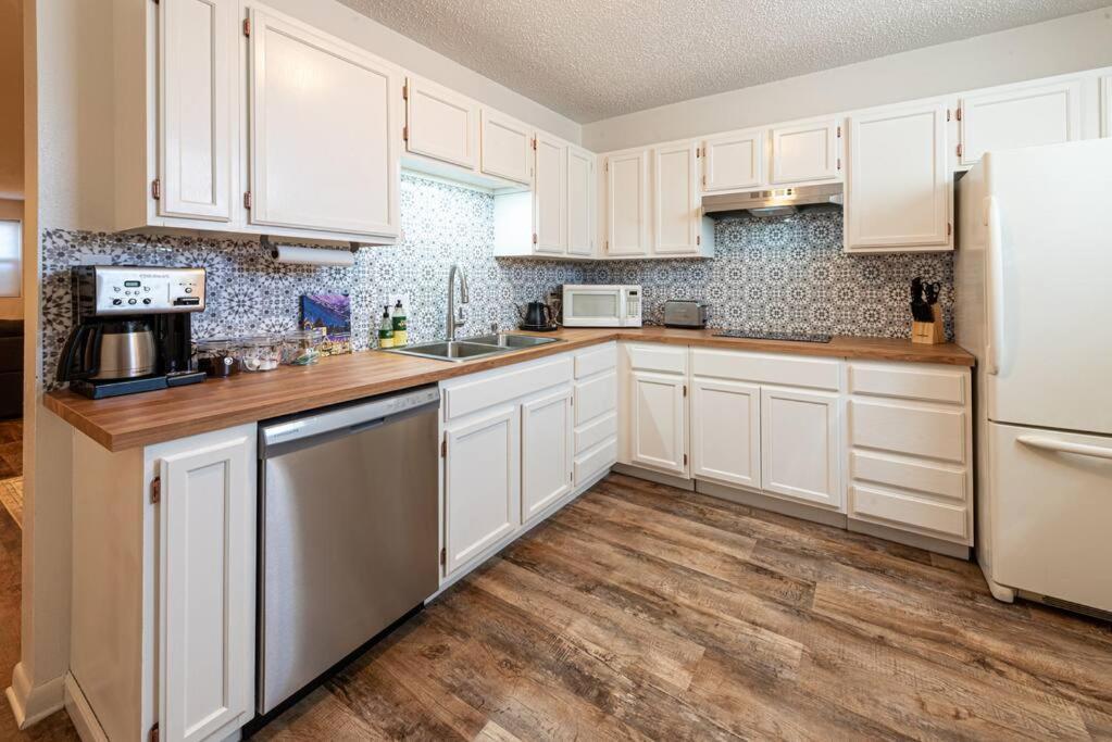Apartment Highlands Haven, Cozy Retreat In Historical Center *