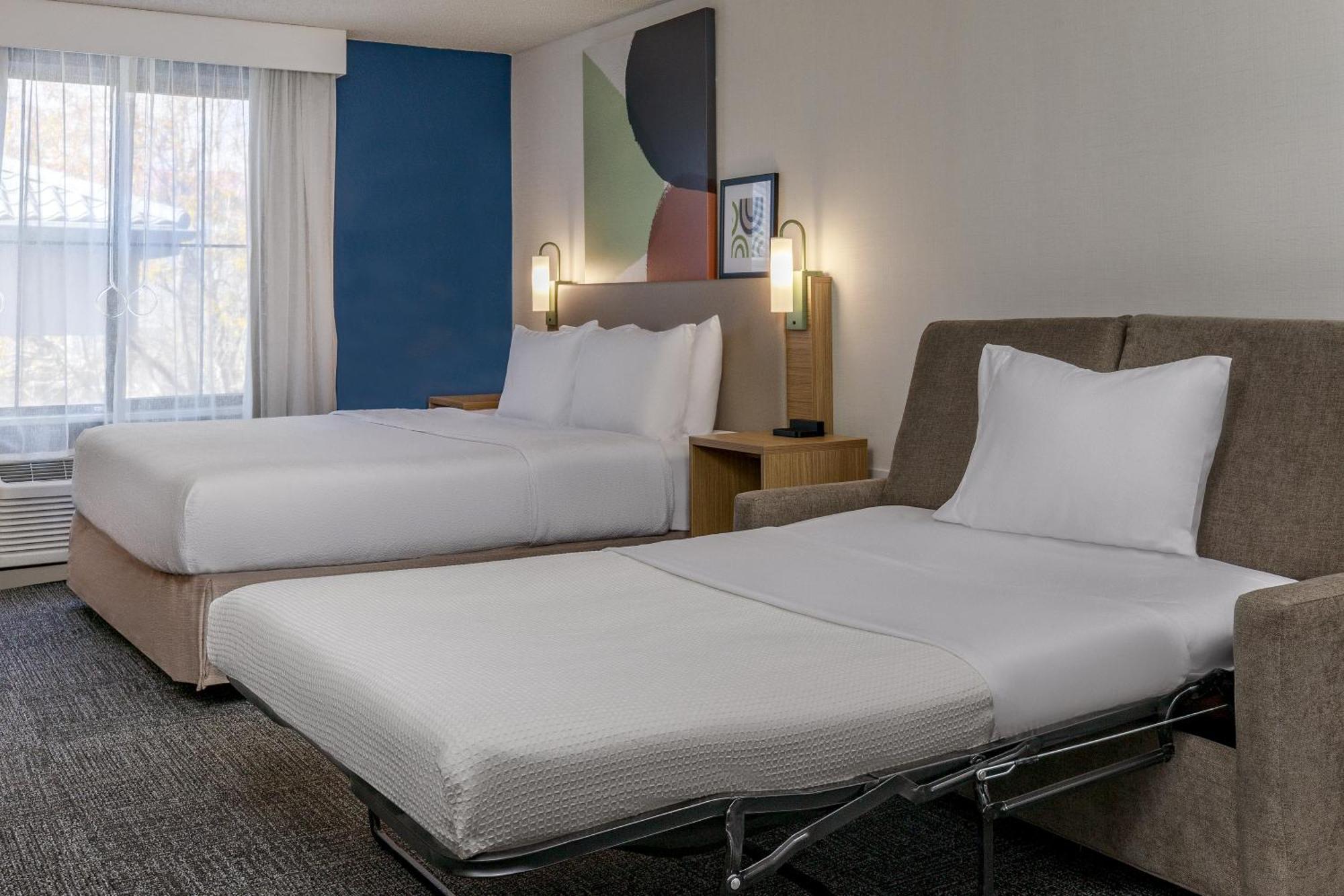 Spark By Hilton International Airport