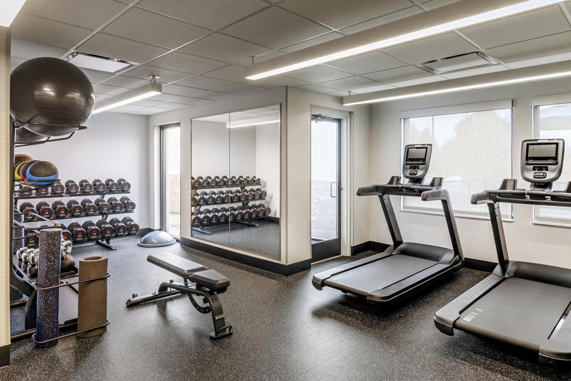 Hotel Spark By Hilton International Airport Denver