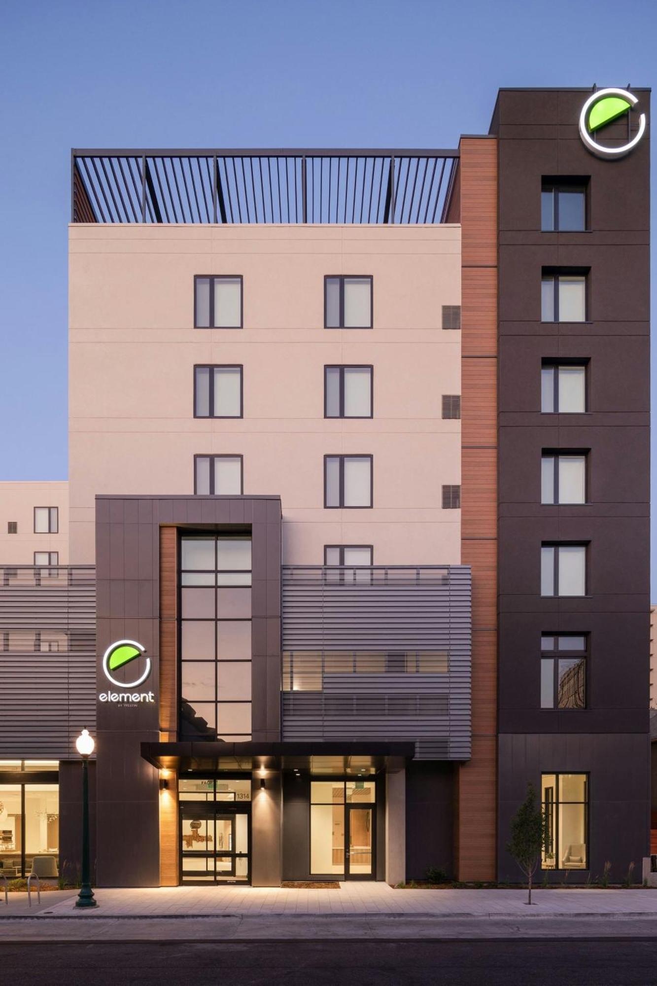Hotel Element Downtown East 3*